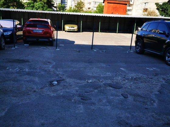 Продам крытое парковочное место Запорожье