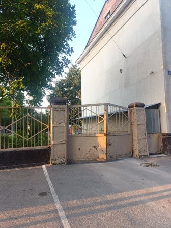 Продам гараж. Метро Защитников Украины , Проспект Героев Харькова. - фото 1