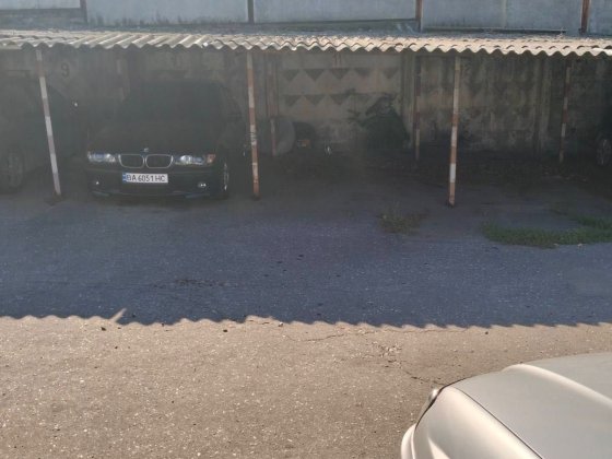 Продам місце на стоянці Одеса