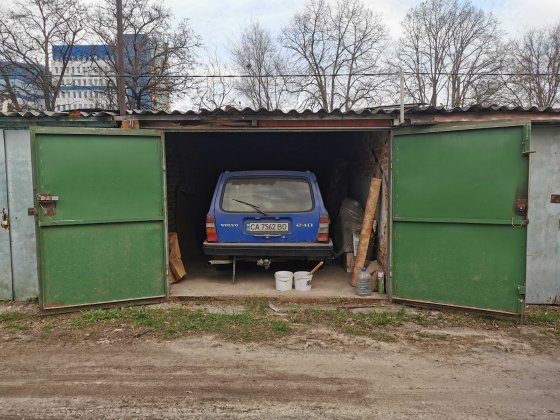 Гараж возле ст. метро Академика Павлова СТ "Родничок". Харків