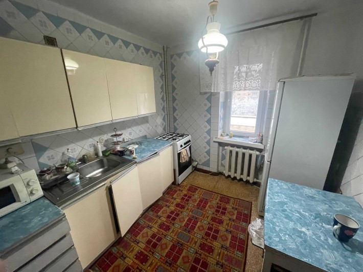 Оренда кімнати в трикімнатній кв. на підселення, м-н жовтневий - фото 1