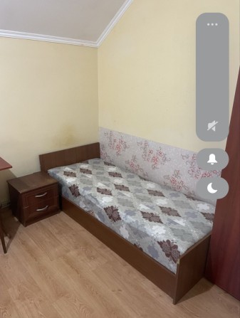 Задам кімнату в трьох кімнатній квартирі з хозяйкою - фото 1