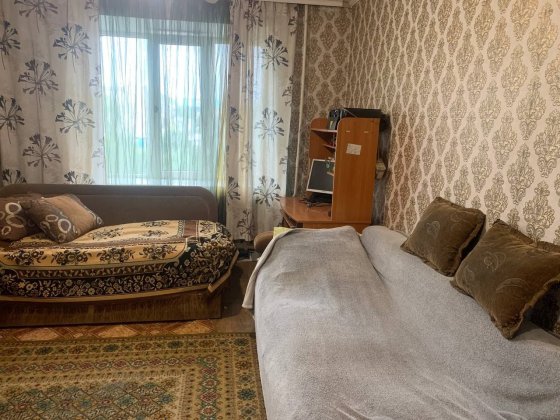 Оренда кімнати в гуртожитку. Ціна вказана вже з комунальними оплата за один місяць Хмельницкий
