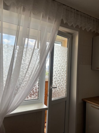 Здаю кімнату біля метро Теремки (2хв) без господарів - фото 1