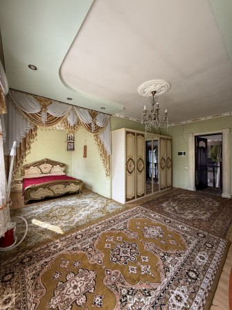 Здається в оренду простора кімната в центрі Борисполя - фото 1