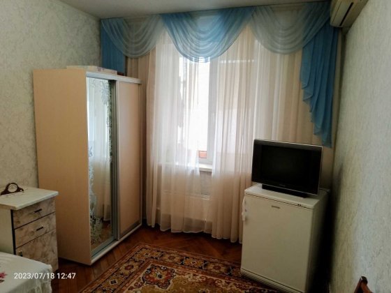 здаю в оренду майже однокімнатну квартиру Киев