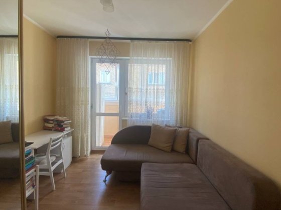 оренда кімнати в 3к кв, метро Деміївська Киев