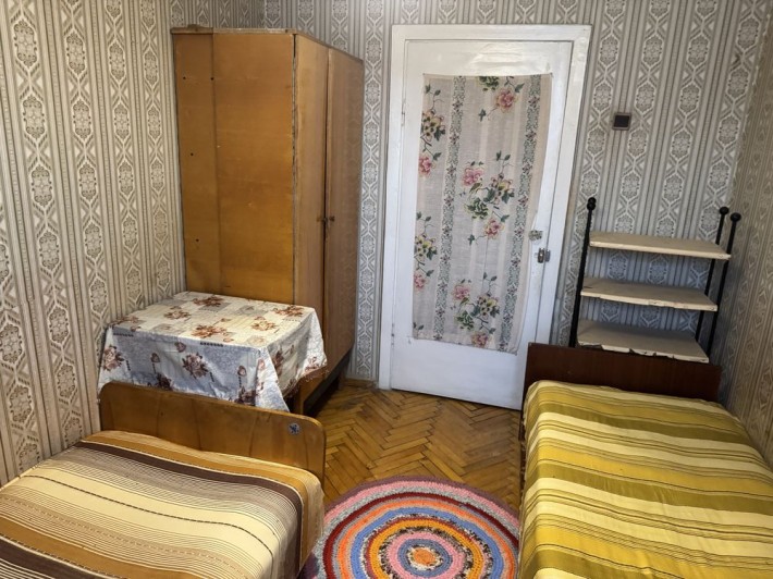 Здам кімнату,1-й дівчині.Район налогового Університету,вул.Садова. - фото 1