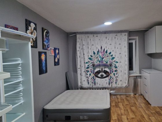 Здається кімната біля метро Нивки )5 - 7хв пішки) Киев