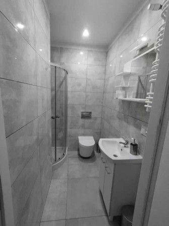 Здам місце в кімнаті Київ м Берестейська 1300 грн. в місяць проживання! Все станции Метро! - фото 1