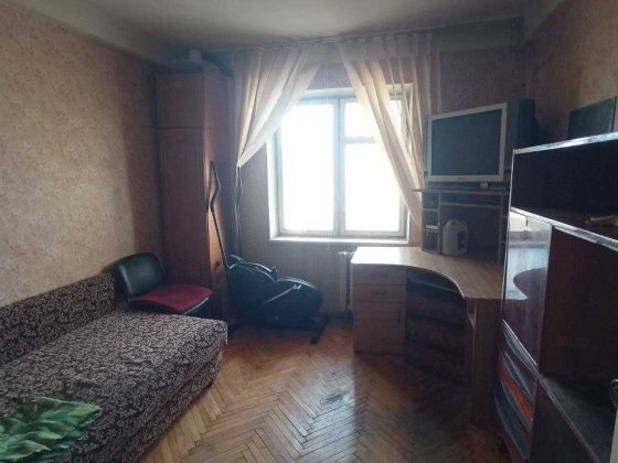 Здам окрему кімнату для 1-го  М Вокзальна, Солом"янка вул.Златопольська ,4к комун включені Киев