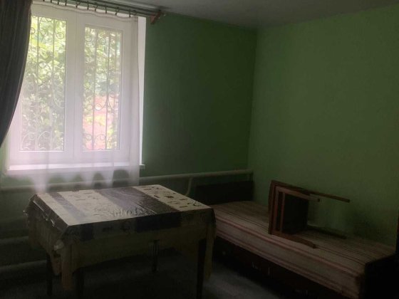 Кім.    для     хлопця    або     дів.Поруч    5   хв.мед.унів.Центр   ринок.3   хв.кільц.тр.Всі     Полтава