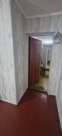 Сдам комнату в общежитии на жби . 2эт 4эт дома.  АТБ через дорогу. 6000 и ком. - фото 1