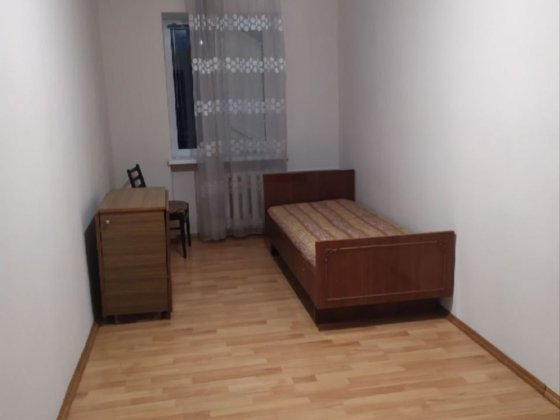 Здається кімната в центрі Ровно