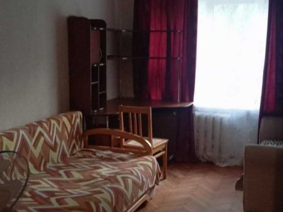 Здається кімната в двокімнатній квартирі для однієї жінки по вул. Метрологічна 10 без комісії (без в Киев