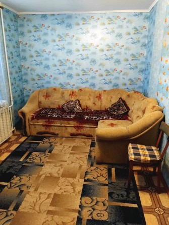 Здається кімната для дівчини в районі ринку Вишенька.. - фото 1