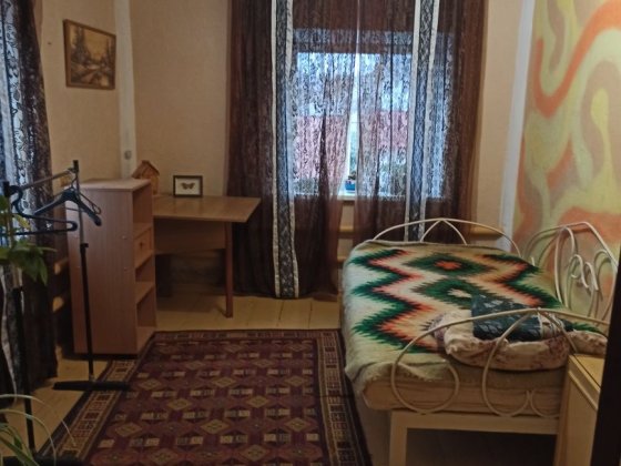 Сдам комнату в частном секторе перед Красным камнем с хозяйкой4000гр Дніпро