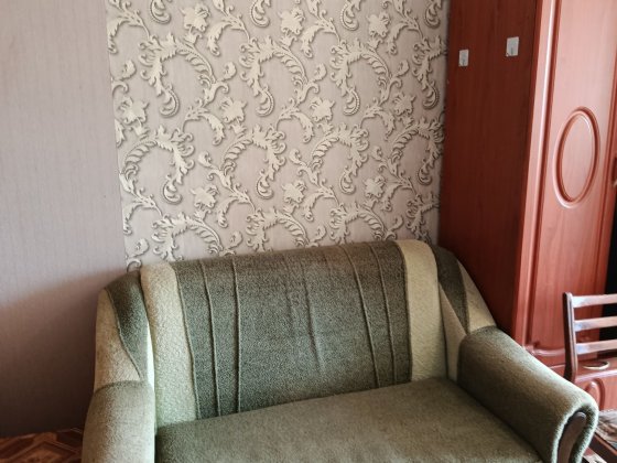 Антонова, кімната в гуртожитку, велика кімната, зручності на 2 сім'ї