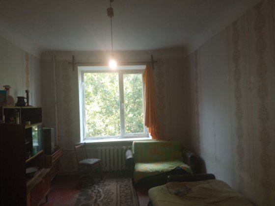 Сдам комнату в двухкомнатной квартире центр 5 этаж без ремонта, 2000 грн + коммуналка +2000 грн зало Запоріжжя