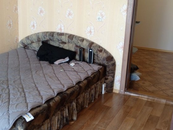 Оренда комнаты без комиссии подселение в  3х ком, 1 занята, 1 задаётся, 3я пустая 6к + коммунальные  Киев