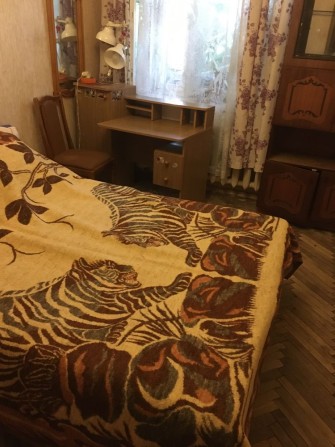 Здається окрема  кімната,для однієі,або двох знайомих між собою дівчат - фото 1
