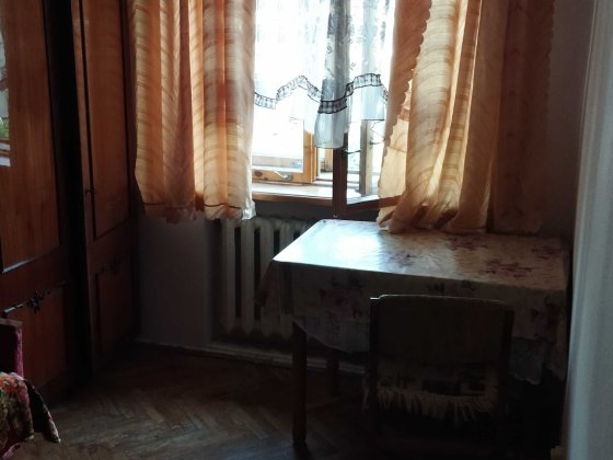 Кімната Пасічна ізольована 4500 грн.(ком.послуги враховані в орендну плату)Вільна. Львов