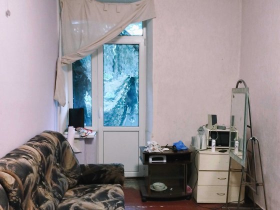 Сдам гостинку в "сталинке" с балконом, Салтовское шоссе,12А Харків