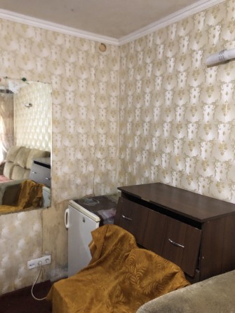 Сдам комнату в коммуне на Адмиральском / Лунина - фото 1