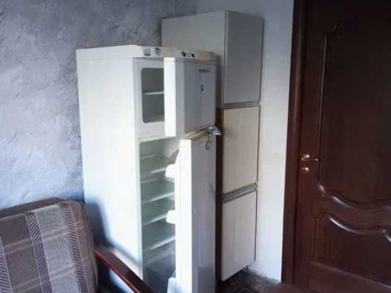 Кімната з меблями та технікою на Воскресенці поруч Квадрат. Без господарів. Киев