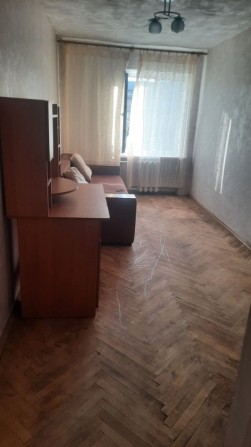 Здам кімнату в 3-х кімнатній квартирі ( в інших кімнатах ніхто не живе), пр. Відрадний від власника - фото 1