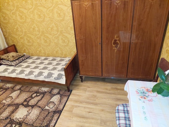 Кімната з балконом м.Харківська для 1-2 дівчини Харківське шосе - фото 1