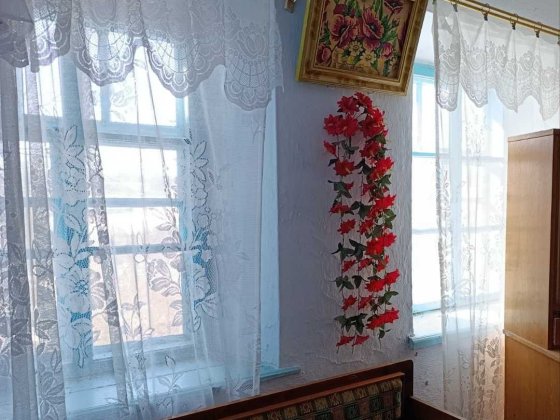 Безкоштовно будинок для сім'ї з дітьми 3-го та 4-го класів Каменец-Подольский