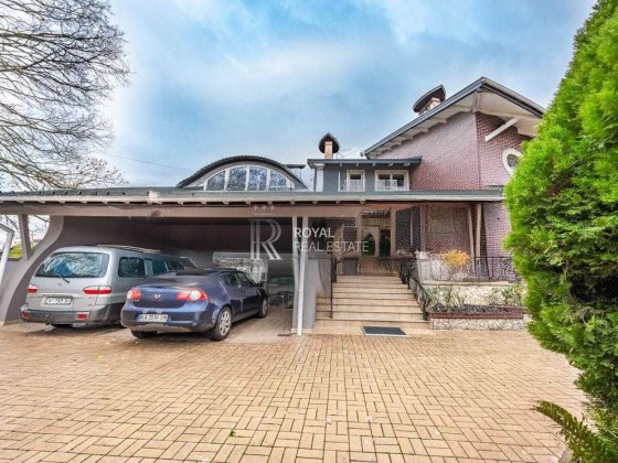Оренда Будинок Гатне 730 м² 6 кімнат 26 соток Критий басейн Сауна Генератор Гараж 2 авто Тренажерна  Гатне