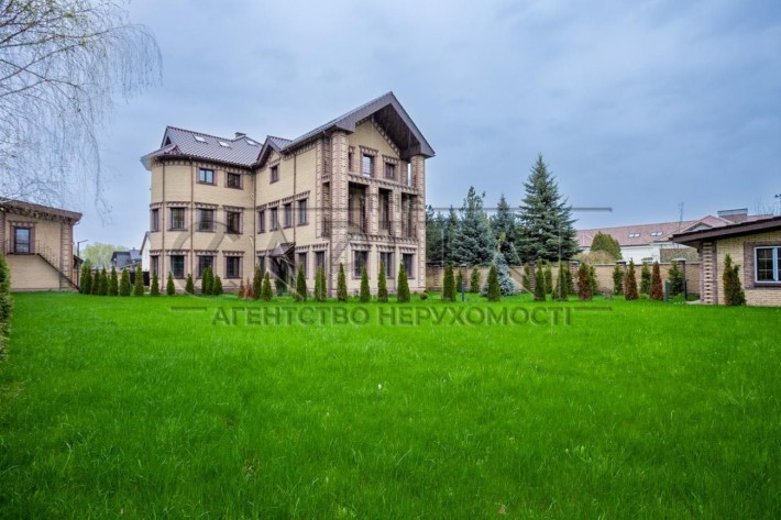 Оренда Козин ВІП маєток з басейном в КМ Монтана-Вілідж Автономія - фото 1