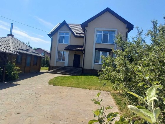 Оренда будинку на 6 сотках з підвалом в Бучі Буча