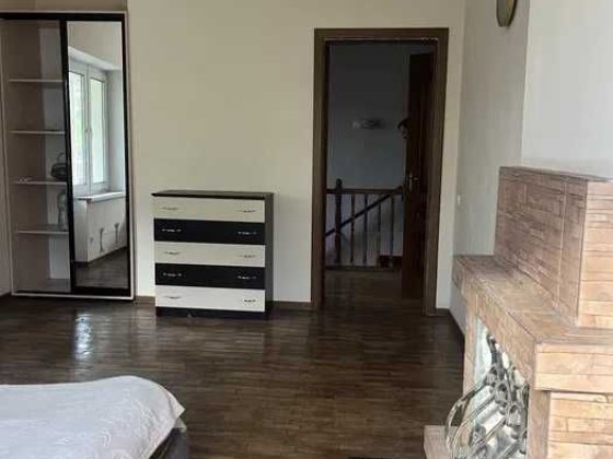 Здам будинок Русанівські сади вулиця Садова з виходом до озера Київ