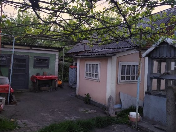 Здається будиночок времянка Чернівці