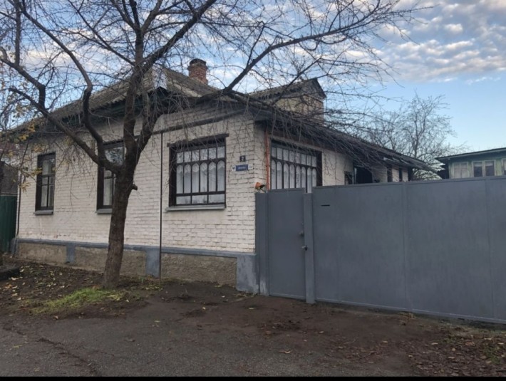 Будинок  от хозяина, с постоянным светом - фото 1