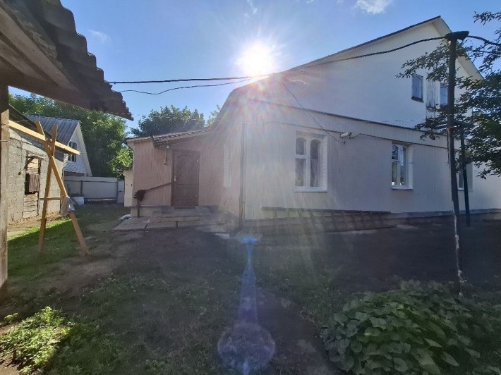 Оренда 1/ 2 будинку ,район 1 Травня  ,Олександрівка - фото 1