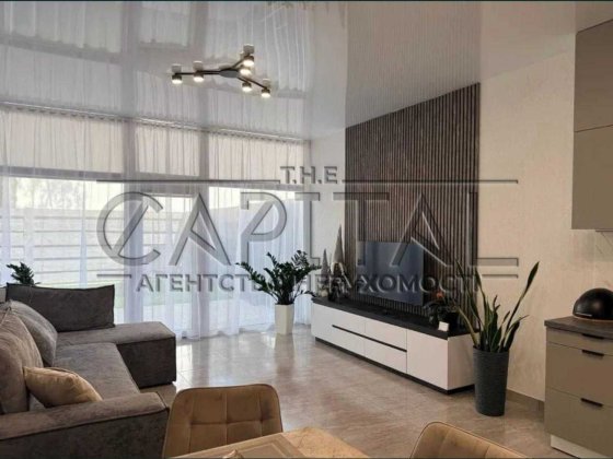 Оренда ТаунХаусу в комплексі Forest Residents у Києві, Деснянський р-н Київ