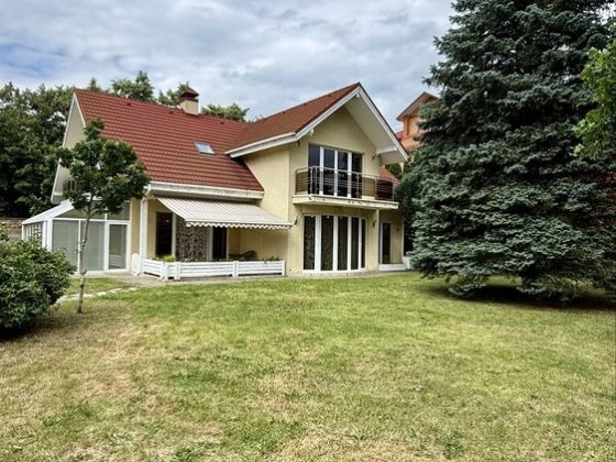 Оренда  автономного будинку газовий генератор 240  м² 4 кімнати ГАЗ гараж парковка метро Житомирська Киев