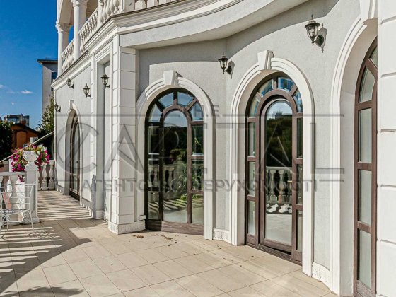 Аренда  Дом  ул. Редутная,  Резеденція на Печерську Киев