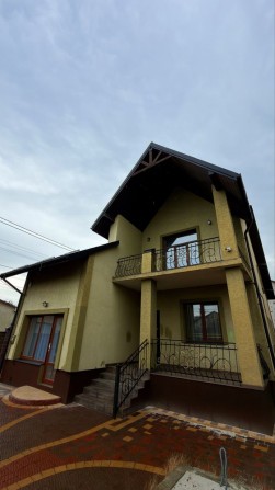 Оренда будинку у Львові вул. Братня - фото 1