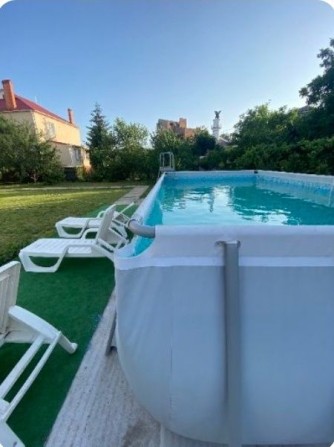 Сдам дом на любой период Киевский район,600 м.10 комнат,подвал0 - фото 1