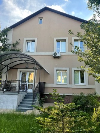 Оренда Петропавлівська Борщагівка  вул. Лісова, 52 ,  будинок , укриття, підвал, генератор. - фото 1
