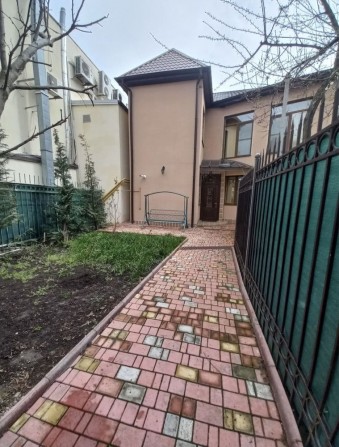 Аренда дома ( будинка) 11 Фонтана, закрытый кооператив возле моря - фото 1