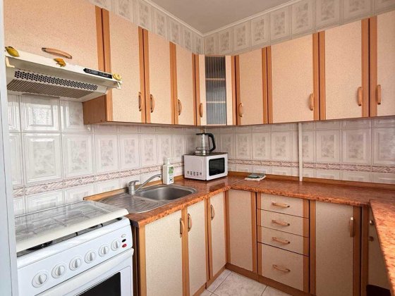 Сдам до лета 1 комнатную квартиру-студию с ремонтом Черноморск