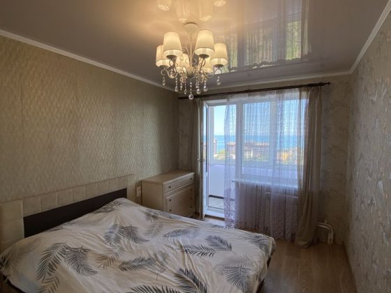 Сдам трёхкомнатную квартиру до лета Чорноморськ