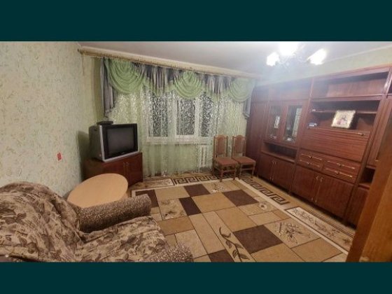 Здам на довготривалий термін з вересня місяця 1- кімнатну квартиру! Коростень
