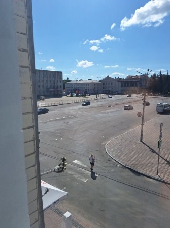 Здам 2 кімнатну  квартиру в центрі міста. - фото 1